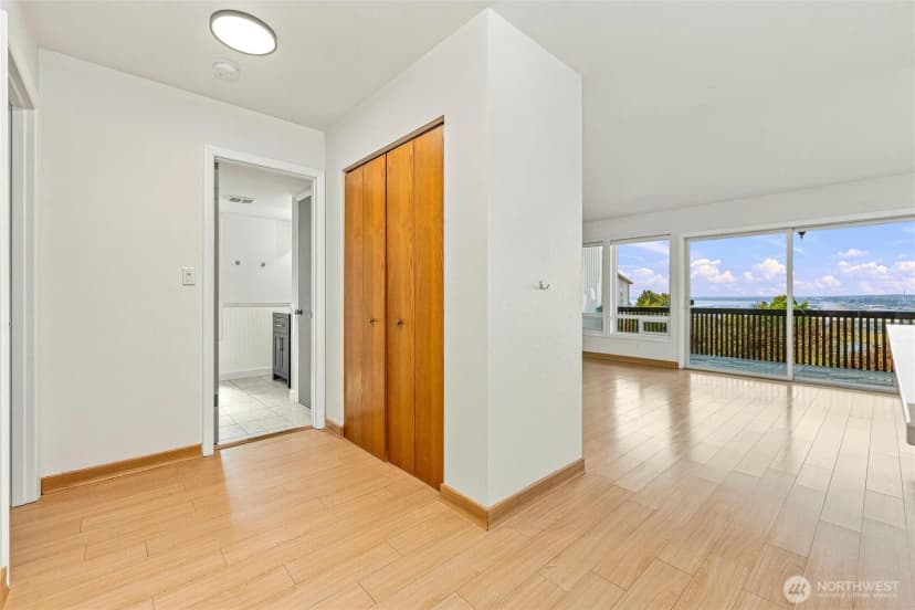 Property photo for 924 N Garden Street #203, Bellingham photo 9