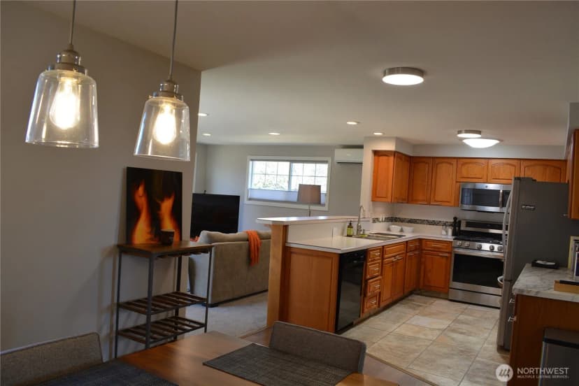 Property photo for 520 Sw 4th Avenue Sw, Oak Harbor photo 7