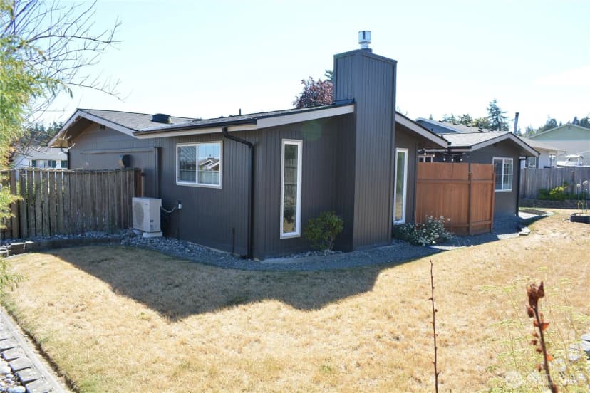 Property photo for 520 Sw 4th Avenue Sw, Oak Harbor photo 23
