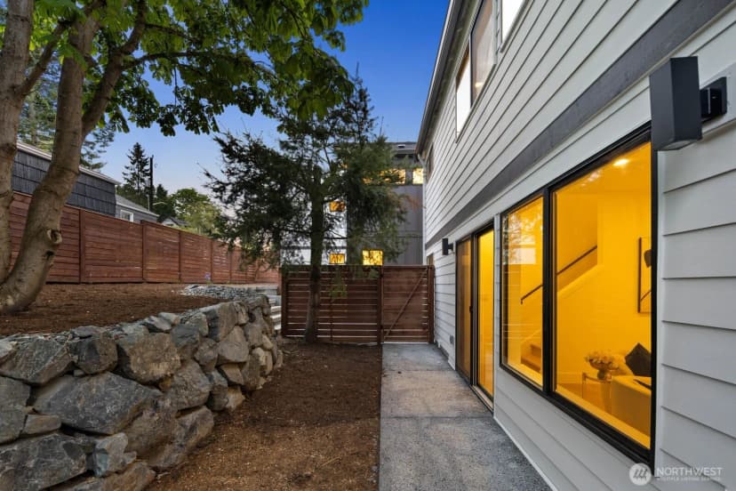 Property photo for 9026 Corliss Avenue N, Seattle photo 20