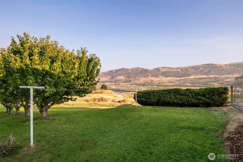 Property photo for 1020 S Van Sickle, East Wenatchee photo 32