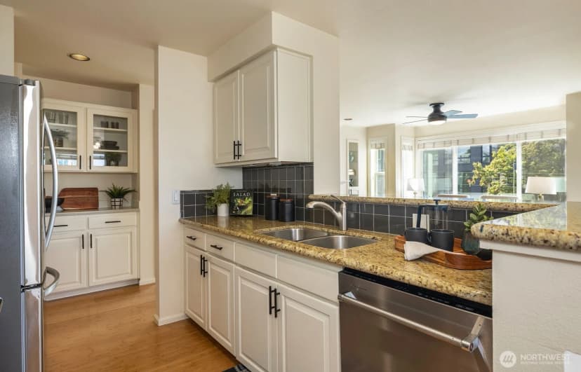 Property photo for 1762 Nw 57th Street #403, Seattle photo 10