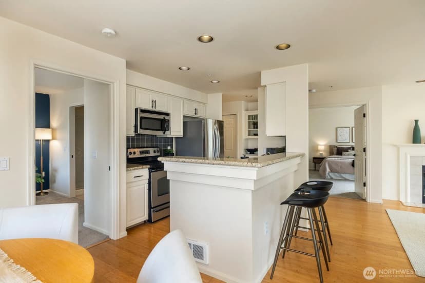 Property photo for 1762 Nw 57th Street #403, Seattle photo 9