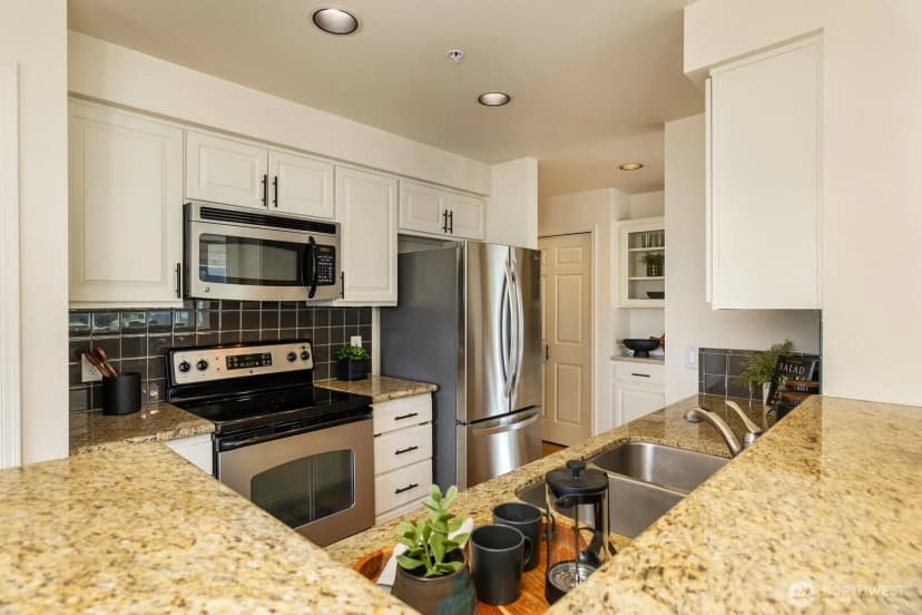 Property photo for 1762 Nw 57th Street #403, Seattle photo 8