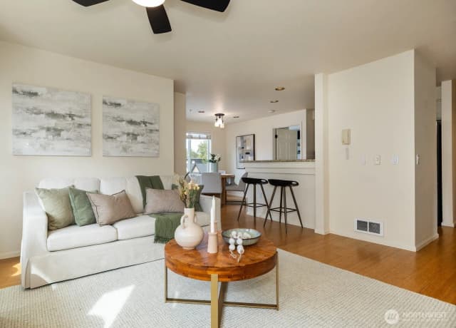Property photo for 1762 Nw 57th Street #403, Seattle photo 5