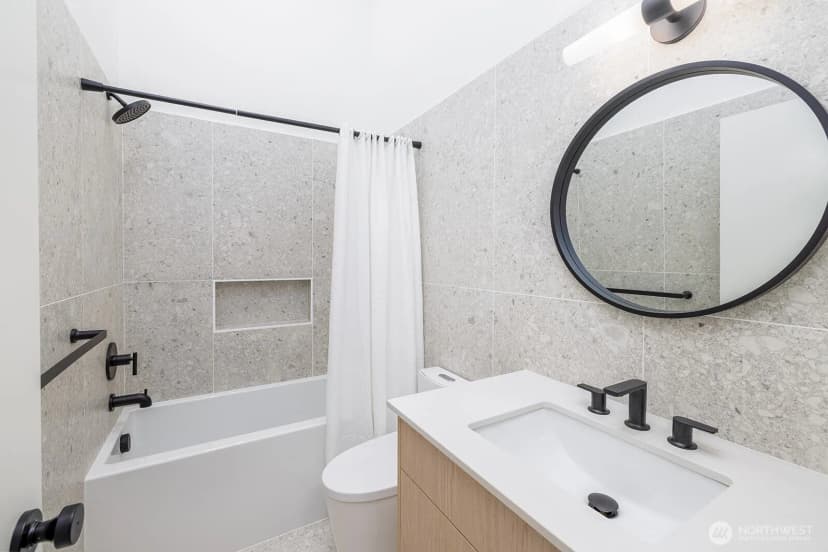 Property photo for 2011 Ne 123rd Street, Seattle photo 25