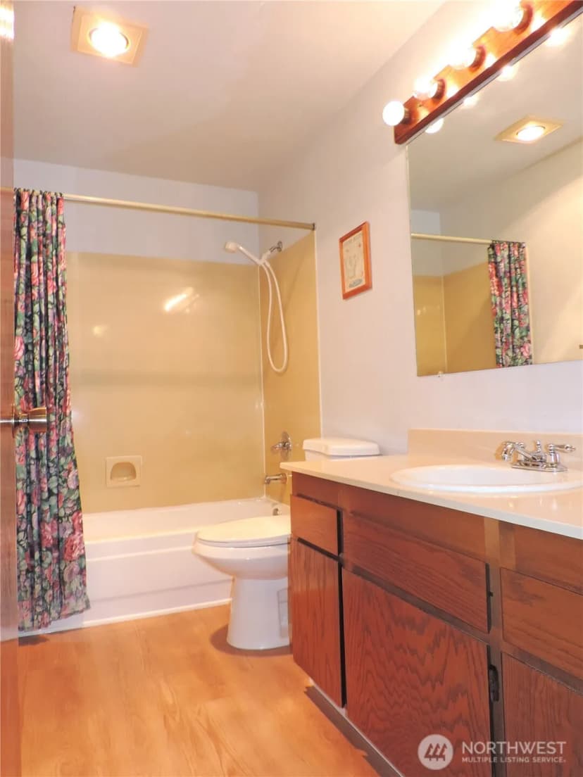 Property photo for 4404 146th Place Ne #n9, Bellevue photo 17