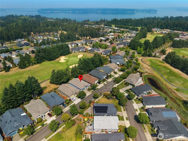 Property photo for 5023 Orcas Street Ne, Lacey photo 2