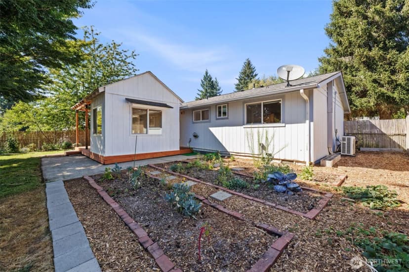 Property photo for 15827 Ne 110th Street, Redmond photo 34