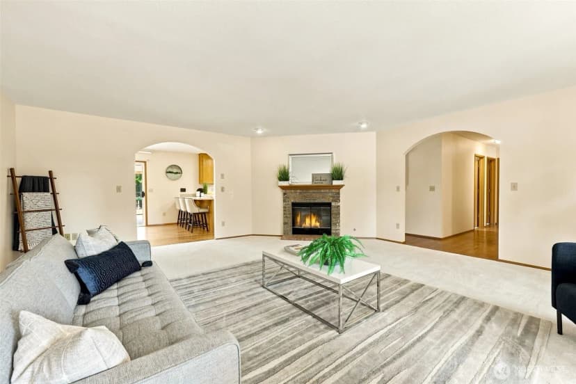 Property photo for 19009 10th Avenue Ct E, Spanaway photo 5