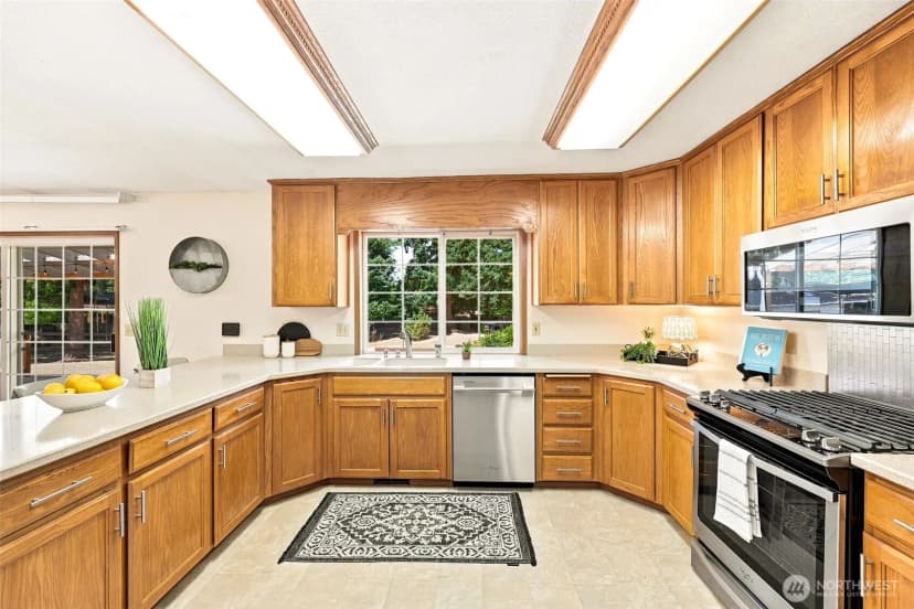 Property photo for 19009 10th Avenue Ct E, Spanaway photo 10