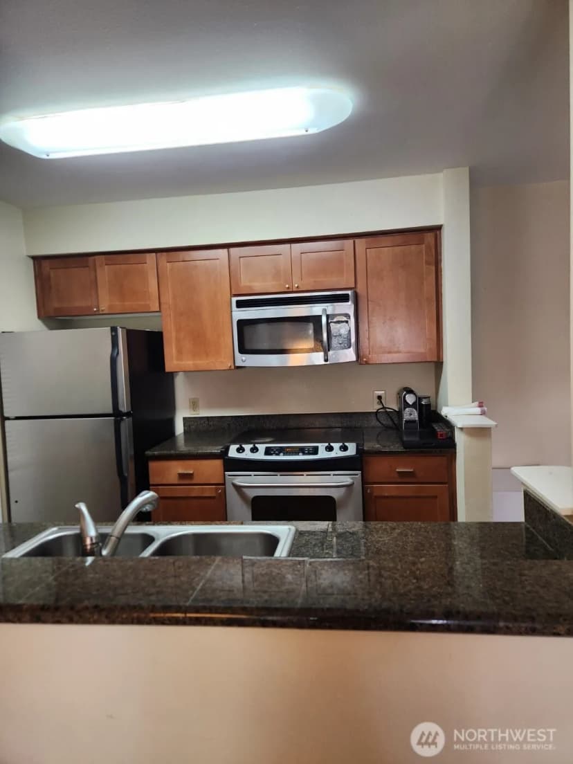 Property photo for 12303 Harbour Pointe Boulevard, Mukilteo photo 4
