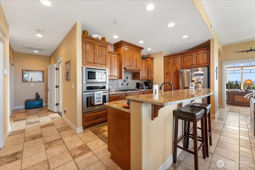 Property photo for 204 Powder Hill Drive, Kalama photo 15