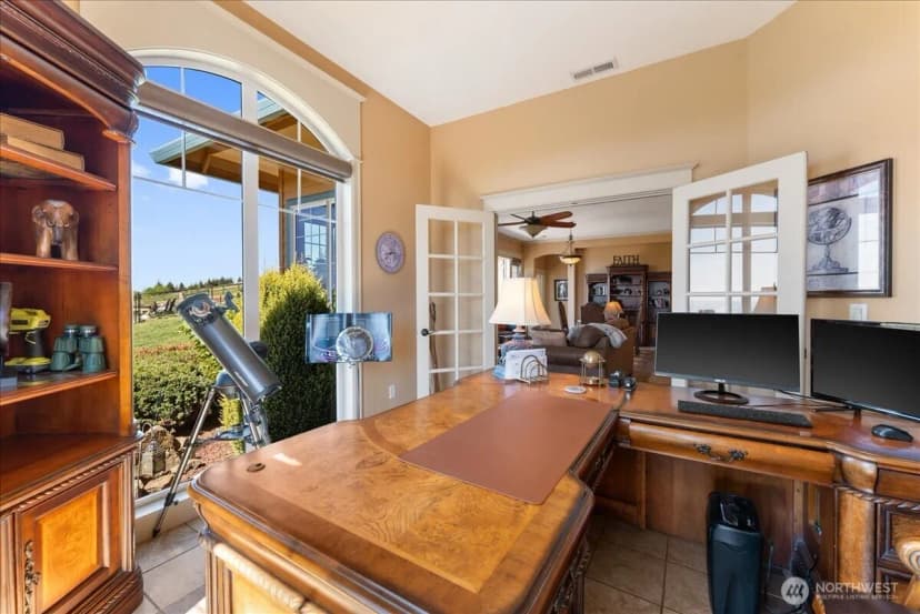 Property photo for 204 Powder Hill Drive, Kalama photo 9