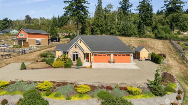 Property photo for 204 Powder Hill Drive, Kalama photo 5