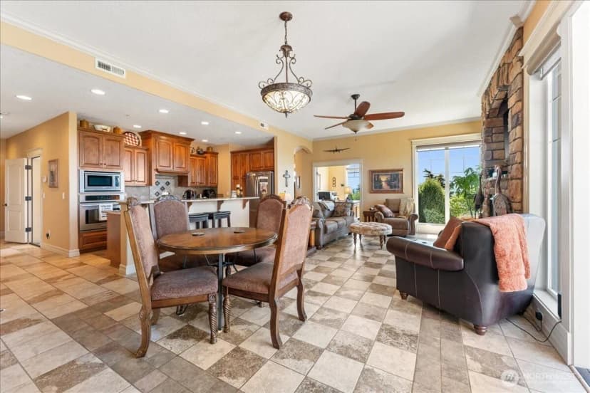 Property photo for 204 Powder Hill Drive, Kalama photo 14