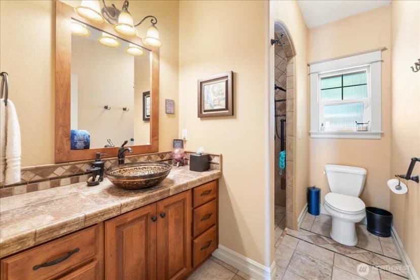 Property photo for 204 Powder Hill Drive, Kalama photo 34