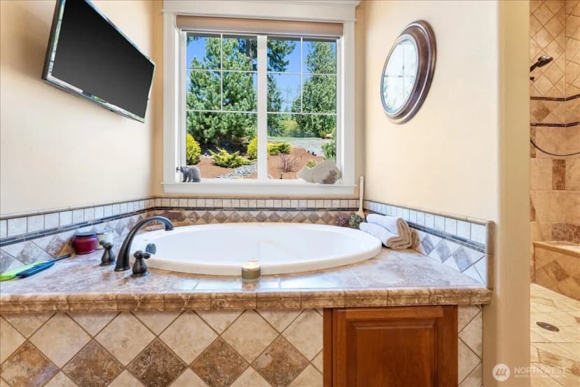Property photo for 204 Powder Hill Drive, Kalama photo 24