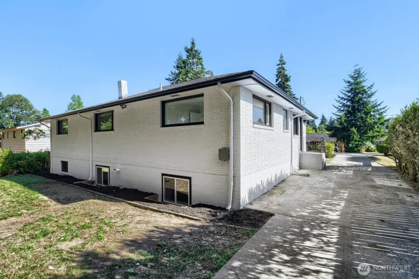 Property photo for 431 72nd Street Se, Everett photo 27