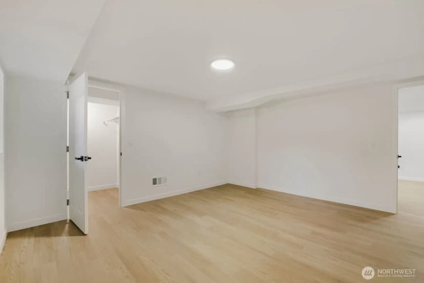 Property photo for 431 72nd Street Se, Everett photo 22