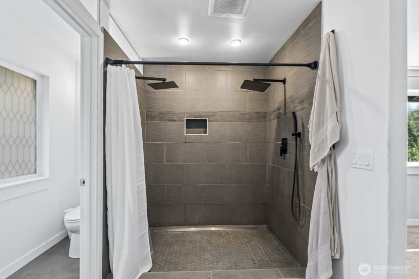 Property photo for 18505 68th Street E, Bonney Lake photo 15