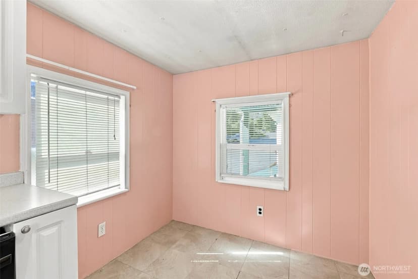 Property photo for 2424 S 260th Street, Kent photo 6