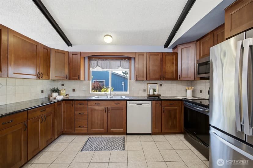 Property photo for 29821 47th Place S, Auburn photo 11