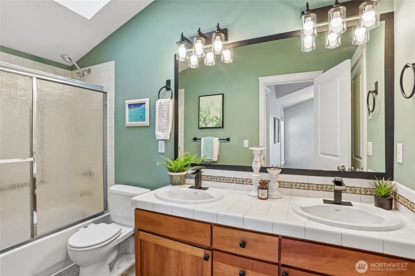 Property photo for 10214 1st Avenue Nw #b, Seattle photo 18