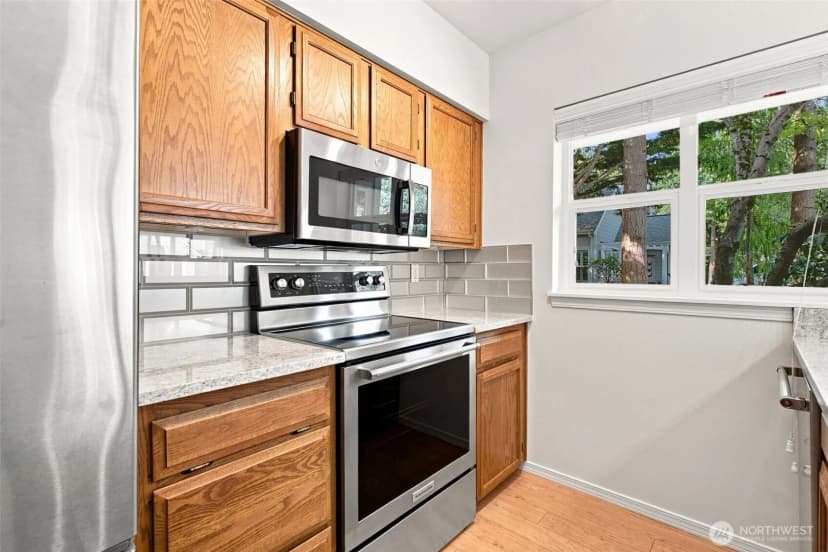 Property photo for 5601 N Grove Drive, Mukilteo photo 11