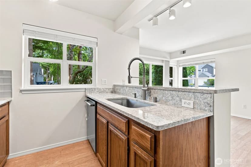 Property photo for 5601 N Grove Drive, Mukilteo photo 10