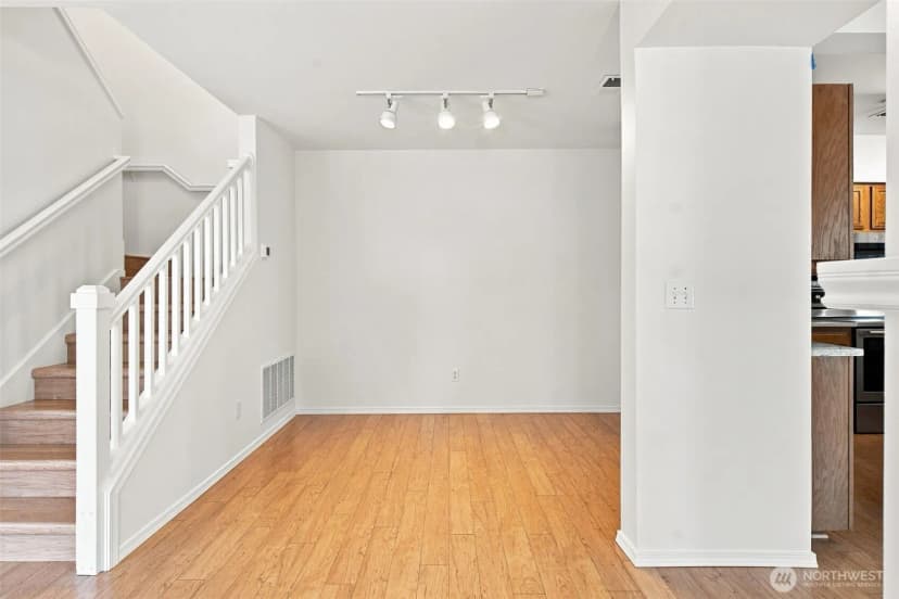 Property photo for 5601 N Grove Drive, Mukilteo photo 18