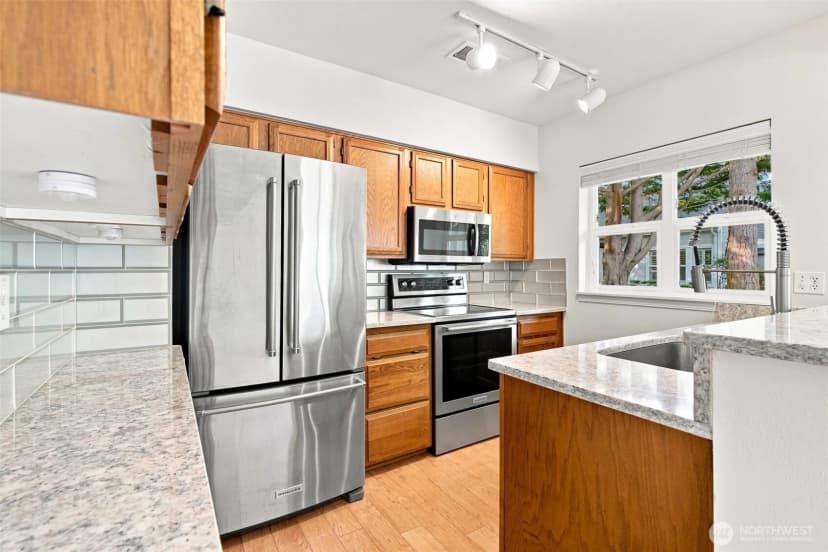 Property photo for 5601 N Grove Drive, Mukilteo photo 8