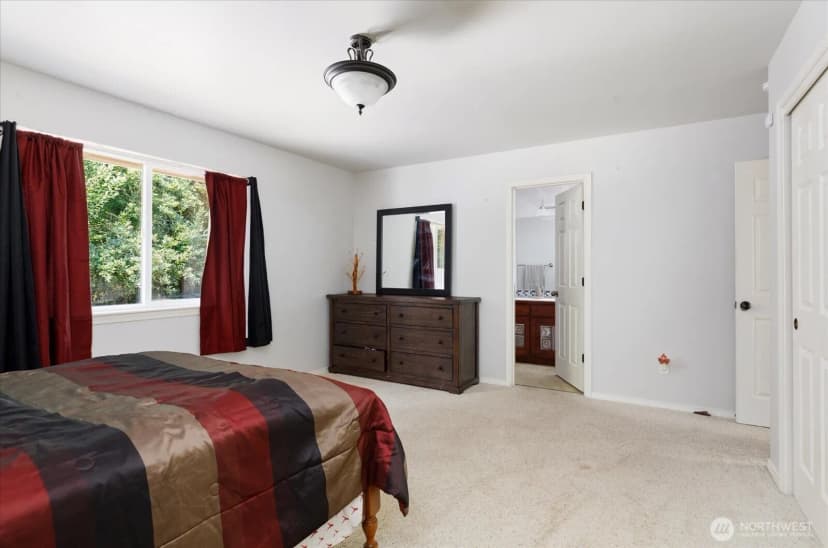Property photo for 2042 Doe Drive, Oak Harbor photo 14