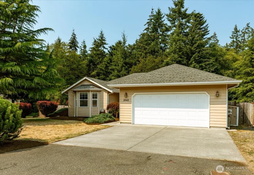 Property photo for 2042 Doe Drive, Oak Harbor photo 2
