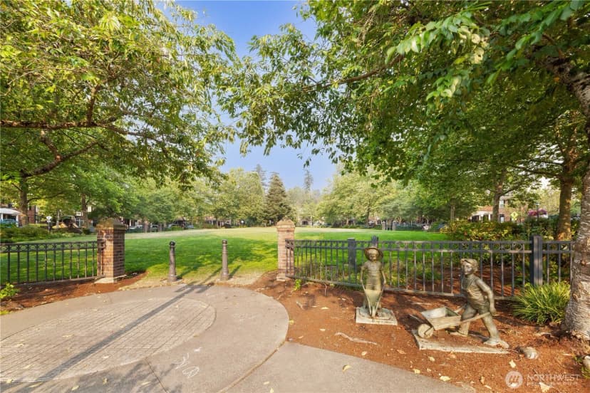 Property photo for 1787 26th Walk Ne, Issaquah photo 27