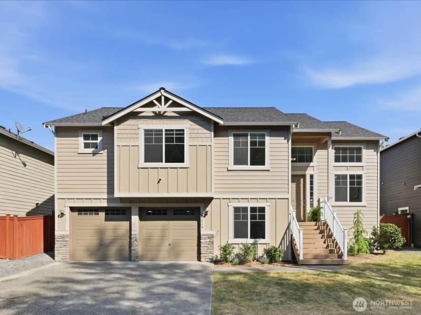 Property photo for 17218 84th Avenue Ne, Arlington