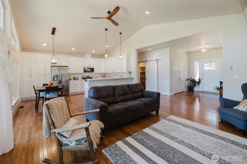 Property photo for 1726 Lilypad Place E, Port Orchard photo 10