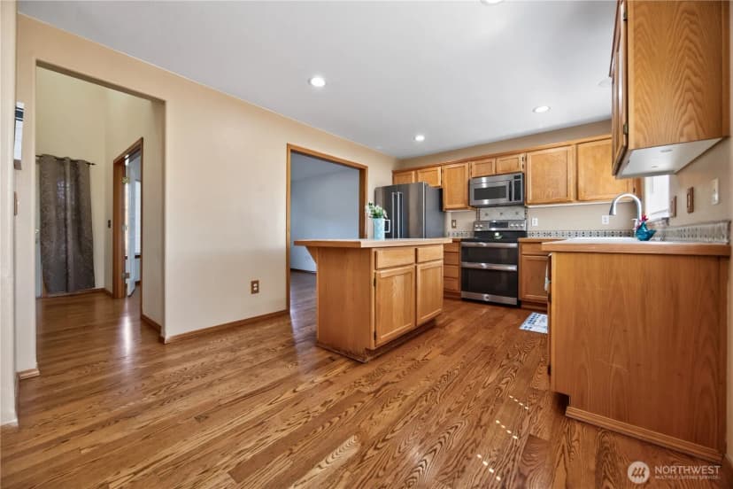 Property photo for 1314 182nd Street Ct E, Spanaway photo 9