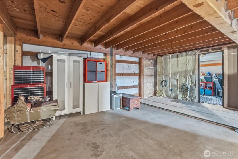 Property photo for 407 Lakewood Road, Arlington photo 17