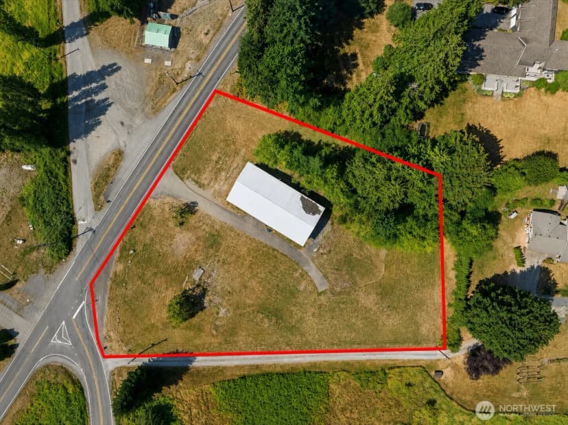 Property photo for 407 Lakewood Road, Arlington photo 22