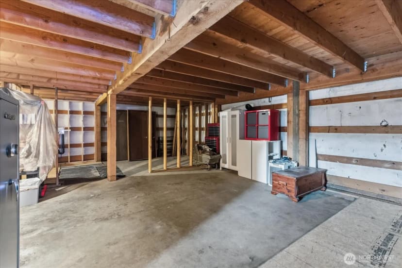 Property photo for 407 Lakewood Road, Arlington photo 14