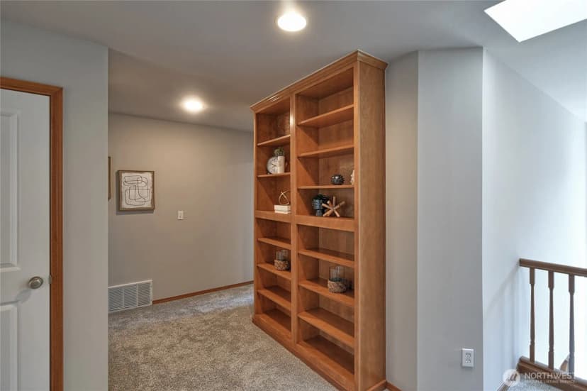 Property photo for 1706 239th Street Sw, Bothell photo 14