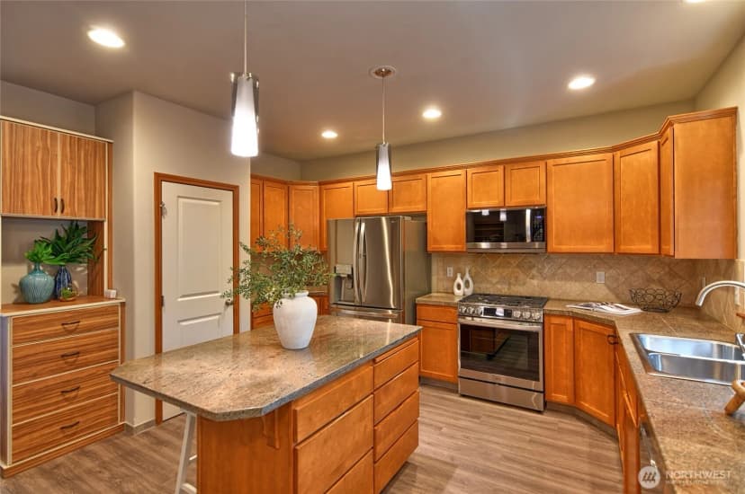 Property photo for 1706 239th Street Sw, Bothell photo 8