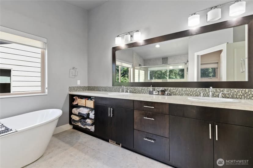 Property photo for 13521 Se 81st Place, Newcastle photo 19