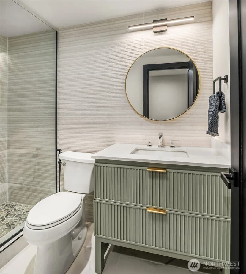 Property photo for 8340 Avalon Drive, Mercer Island photo 31