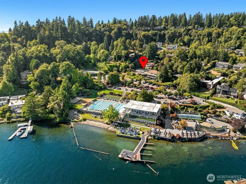 Property photo for 8340 Avalon Drive, Mercer Island photo 6
