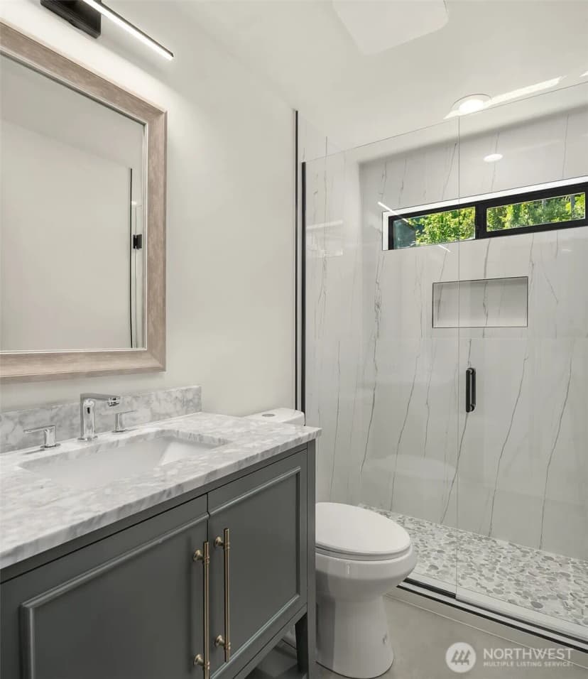 Property photo for 8340 Avalon Drive, Mercer Island photo 28