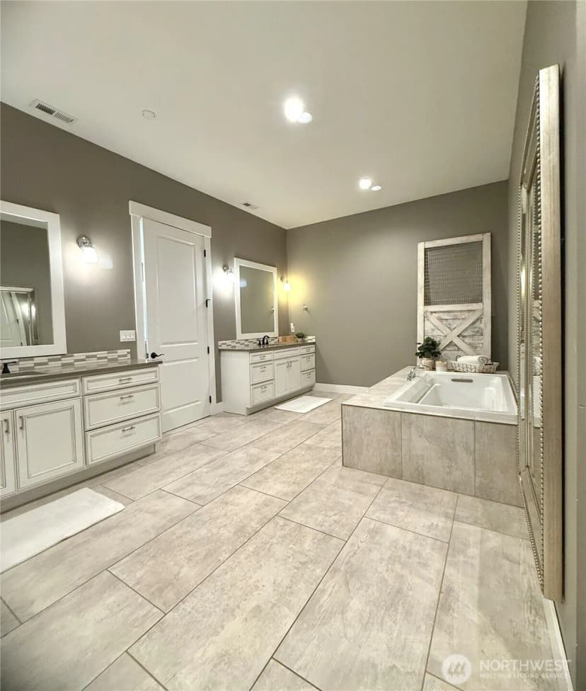 Property photo for 2858 Se Falcon View Drive, East Wenatchee photo 16
