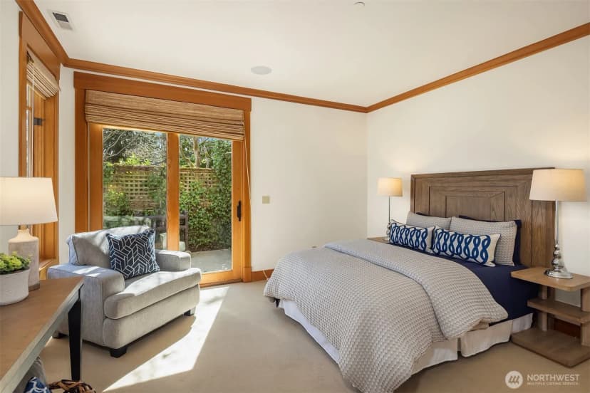 Property photo for 4102 100th Avenue Se, Mercer Island photo 31