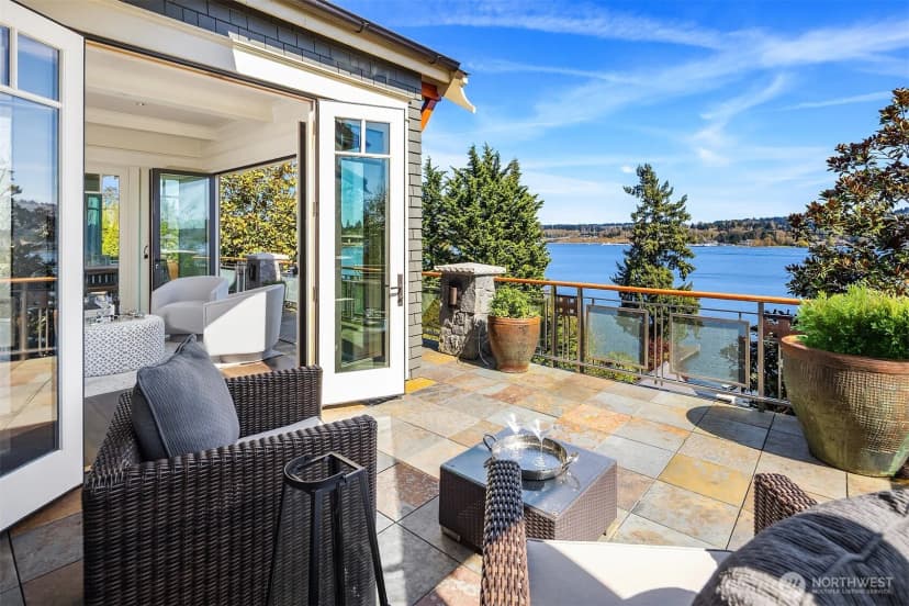 Property photo for 4102 100th Avenue Se, Mercer Island photo 28